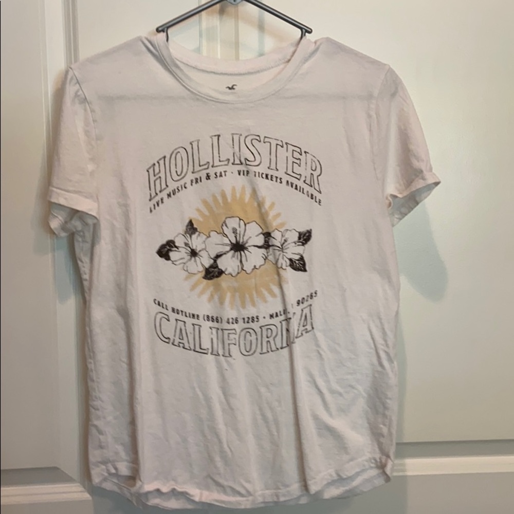 white vintage hollister tshirt